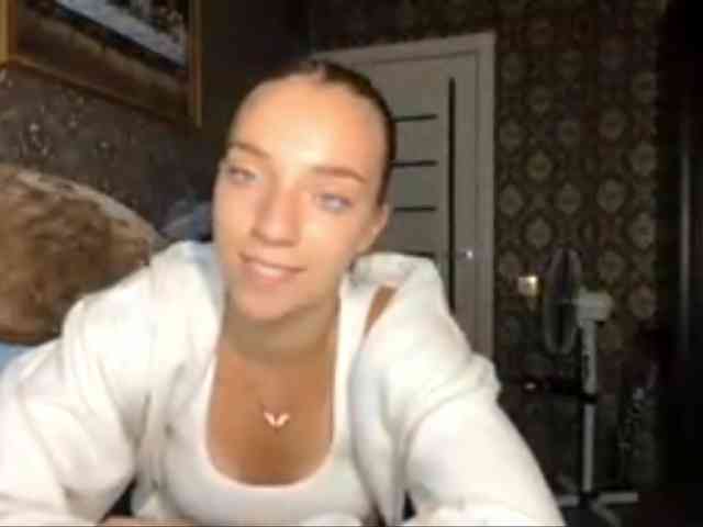 RaisaVannuland webcam
