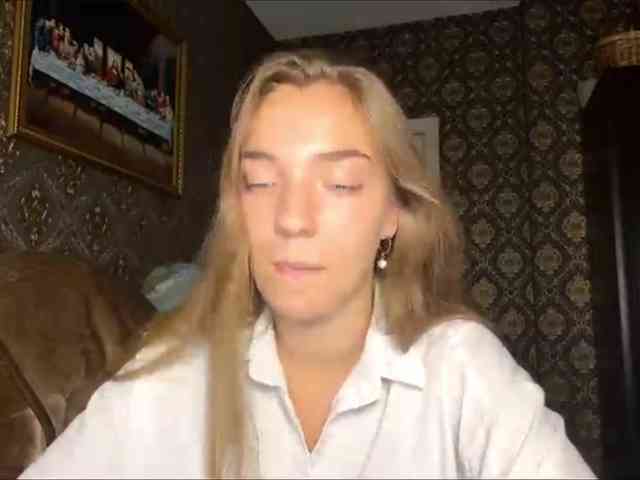 RaisaVannuland webcam