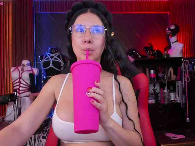 XiaQueen webcam