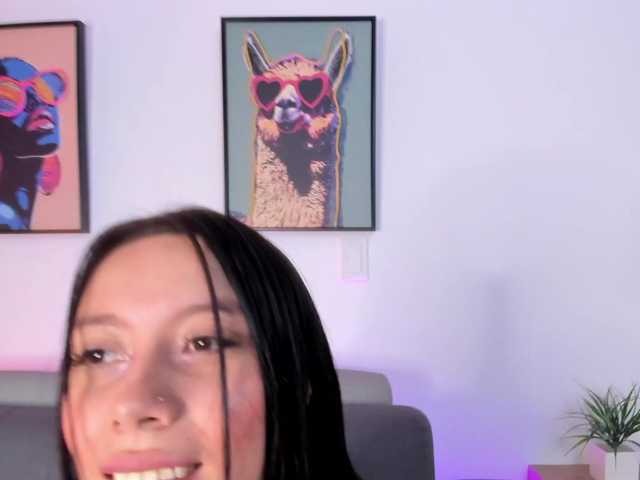 Adarha live cam on BongaCams