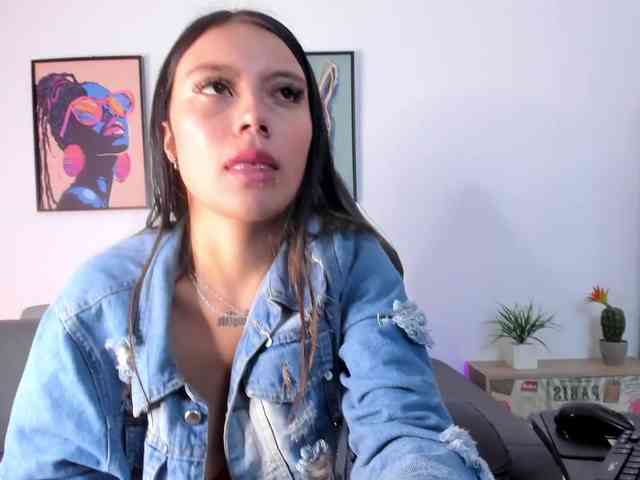 Modèle: Adarha