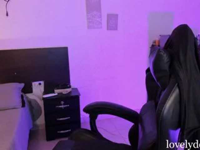 lovelydollyx