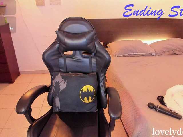 lovelydollyx live cam on BongaCams