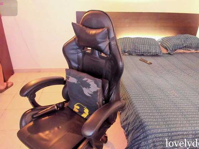 lovelydollyx live cam on BongaCams