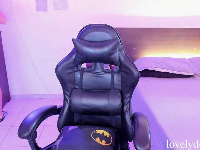 lovelydollyx live cam on BongaCams