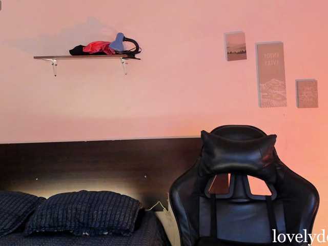 lovelydollyx live cam on BongaCams