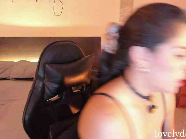 lovelydollyx webcam