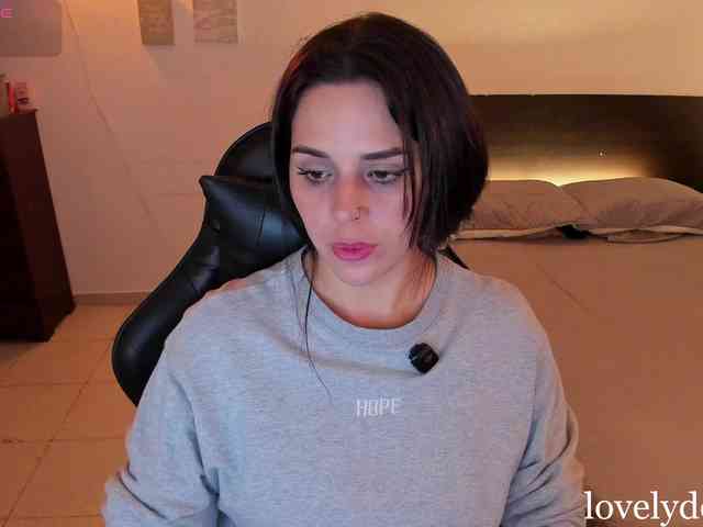 lovelydollyx
