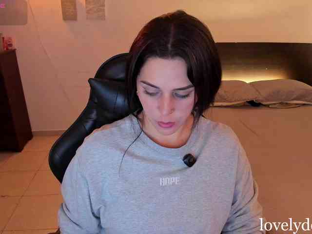 lovelydollyx