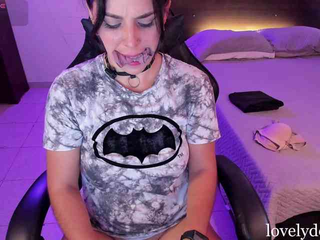 lovelydollyx webcam