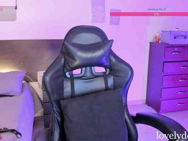 lovelydollyx webcam