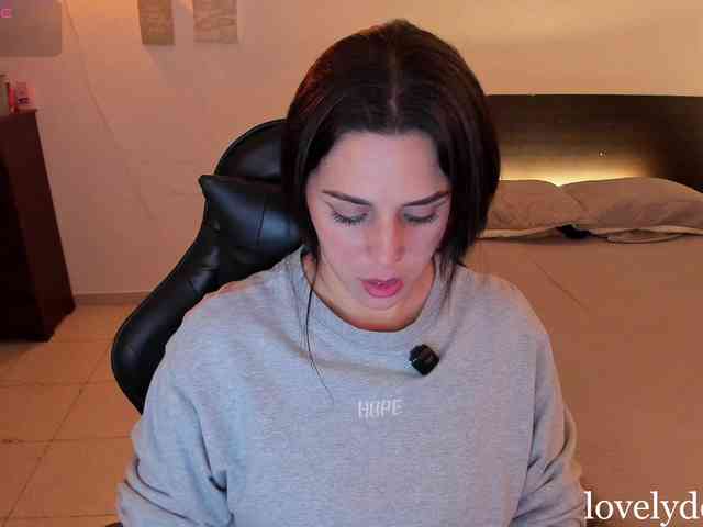 lovelydollyx lovelydollyx