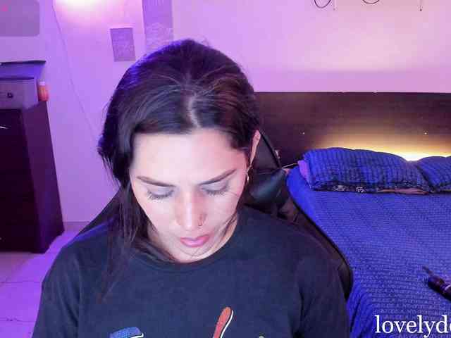 lovelydollyx webcam