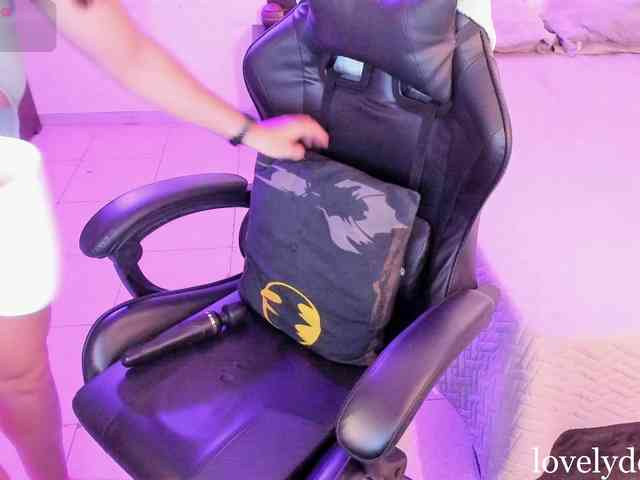 lovelydollyx webcam