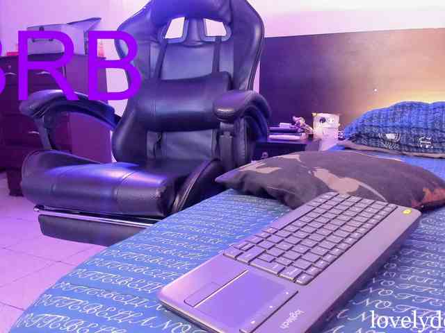 lovelydollyx webcam