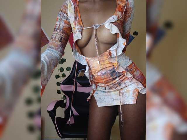 Imani- live webcam show