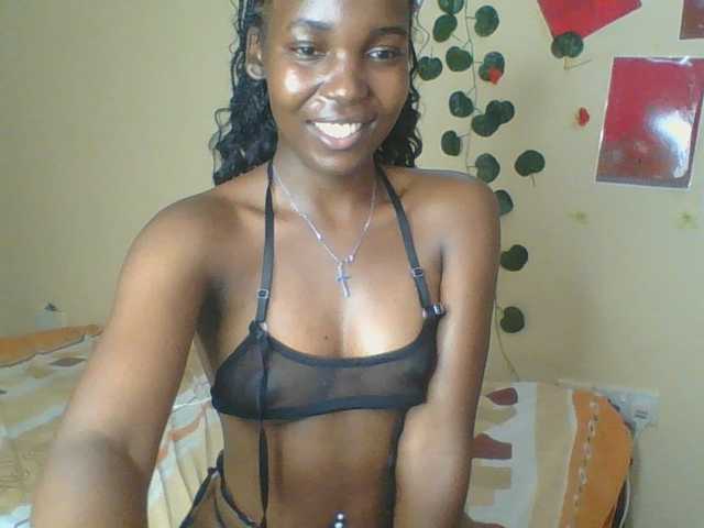 Imani- live cam on BongaCams