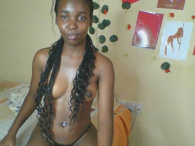 Imani- live cam on BongaCams