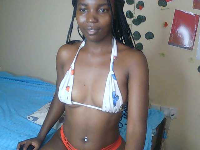 Imani- live cam on BongaCams