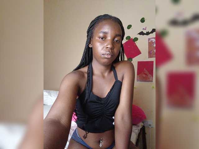 Imani- live webcam show