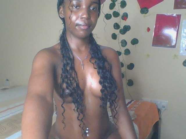 Imani- live cam on BongaCams