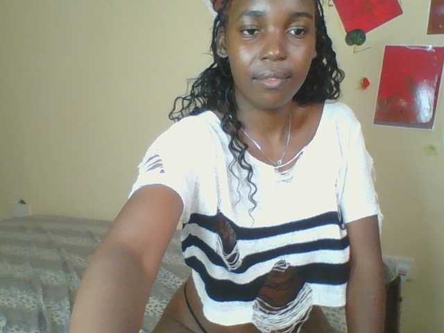 Imani- live cam on BongaCams