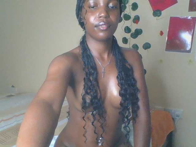 Imani- live cam on BongaCams