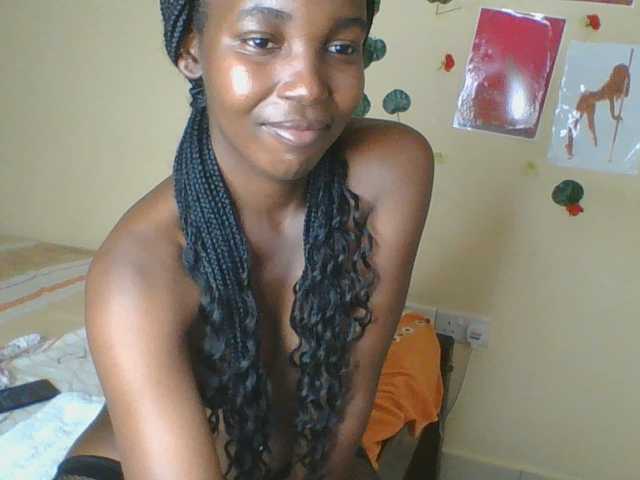 Imani- live cam on BongaCams