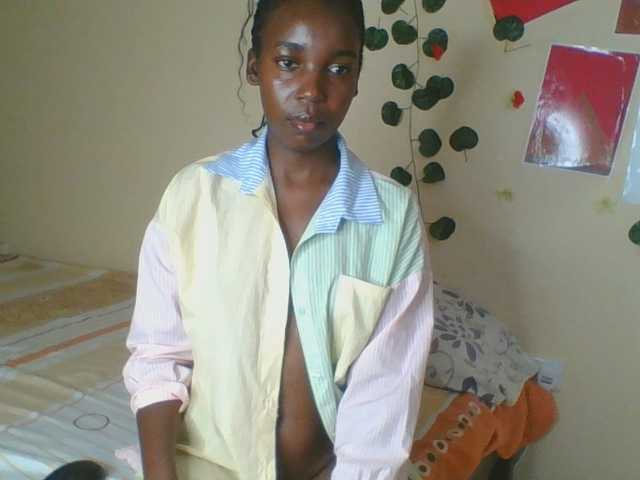 Imani- live cam on BongaCams