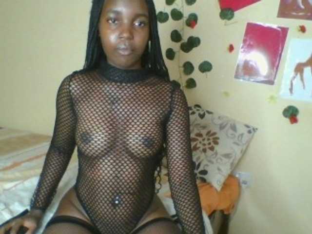 Imani- live cam on BongaCams