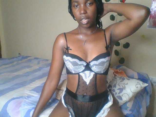 Imani- live cam on BongaCams