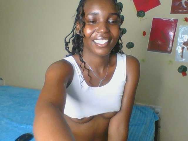 Imani- live cam on BongaCams