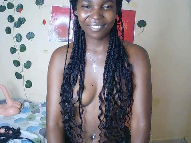 Imani- live cam on BongaCams