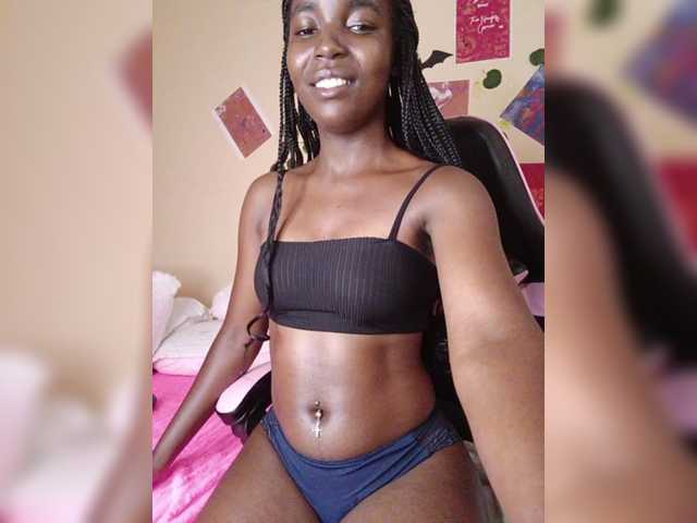Imani- live webcam show