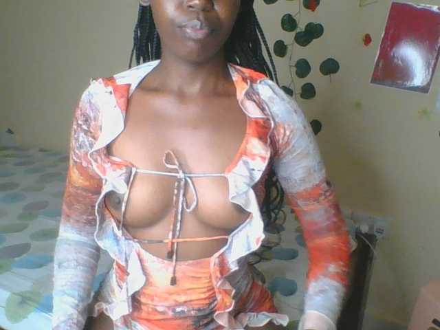 Imani- live cam on BongaCams