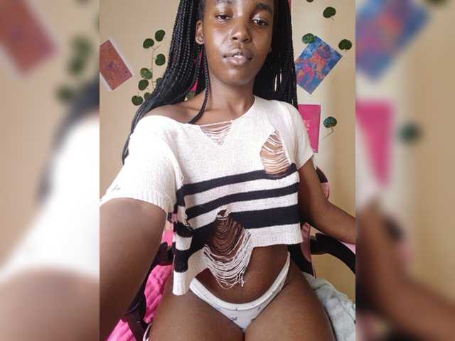 Imani- live webcam show