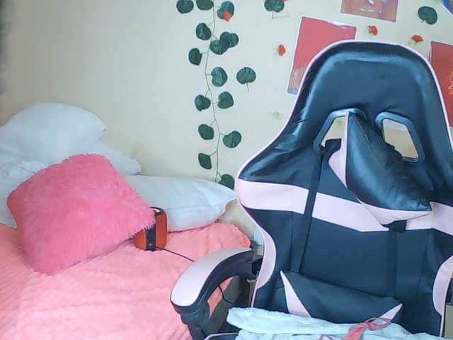 Imani- live webcam show