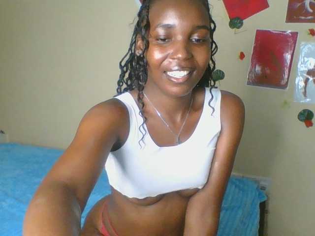 Imani- live cam on BongaCams