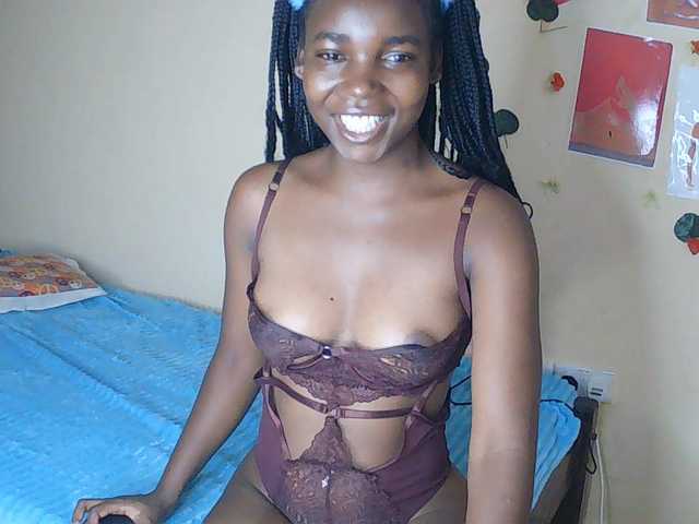 Imani- live cam on BongaCams