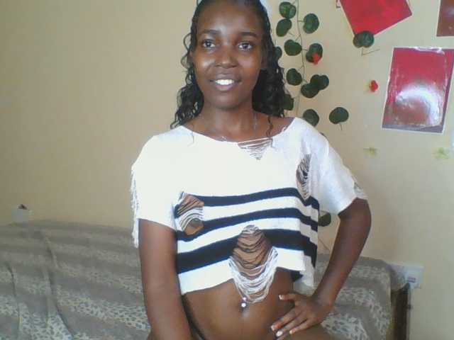 Imani- live cam on BongaCams