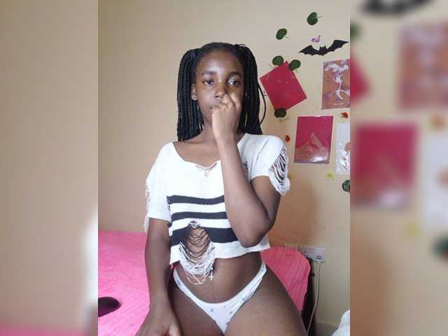 Imani- live webcam show