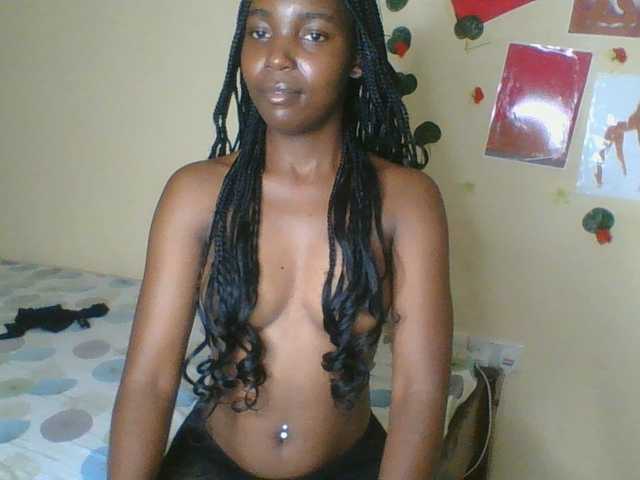 Imani- live cam on BongaCams