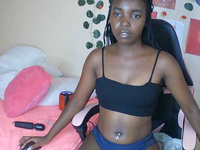 Imani- live webcam show