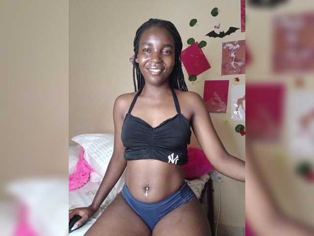 Imani- live webcam show