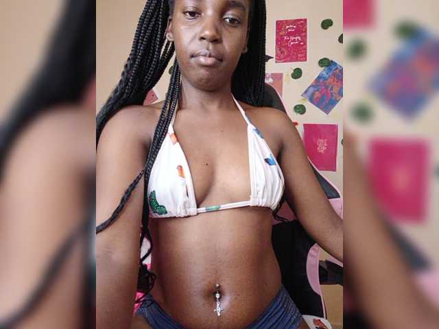 Imani- live webcam show