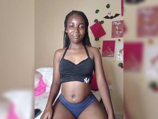 Imani- live webcam show