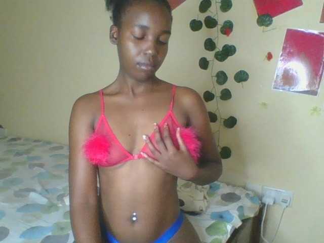 Imani- live cam on BongaCams