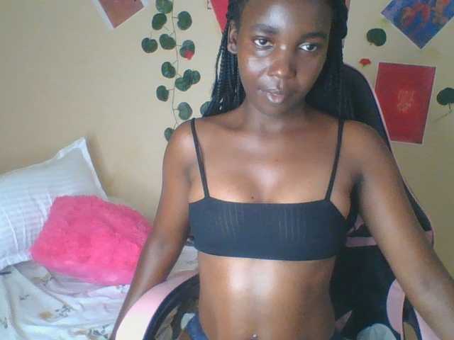 Imani- live cam on BongaCams