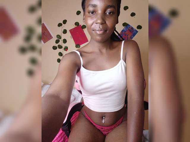 Imani- live webcam show