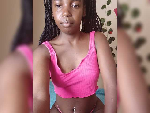 Imani- live cam on BongaCams